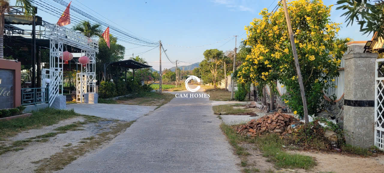Đất cách trục đường Nguyễn Công Trứ hơn 500m - Diện tích 487,6m2