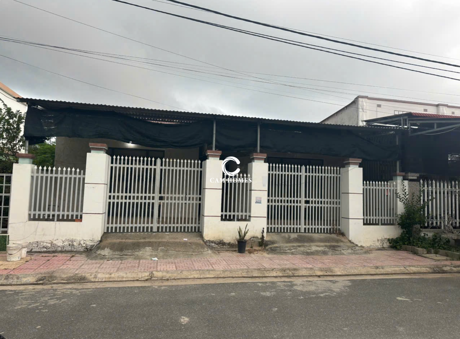 Nhà mặt tiền đường nhựa rộng 10m full thổ cư tại khu tái đinh cư K8 - Diện tích : 200m2